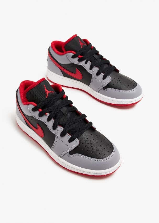 Кросівки чоловічі Jordan 1 'Cement Grey' Sneakers (553560-060) 553560-060 фото